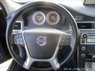 Volvo XC70 2,4 D5 SUMMUM AWD Radar X 2011