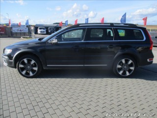 Volvo XC70 2,4 D5 SUMMUM AWD Radar X 2011