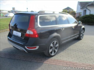 Volvo XC70 2,4 D5 SUMMUM AWD Radar X 2011