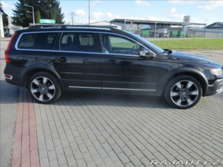 Volvo XC70 2,4 D5 SUMMUM AWD Radar X 2011