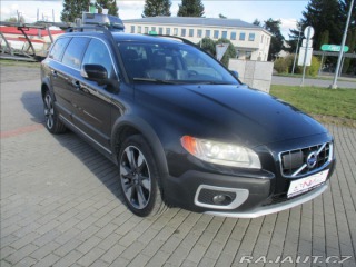 Volvo XC70 2,4 D5 SUMMUM AWD Radar X 2011