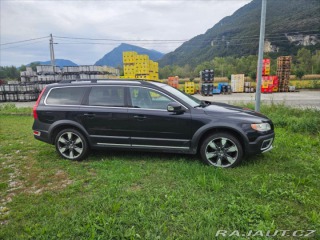 Volvo XC70 2,4 D5 SUMMUM AWD Radar X 2011