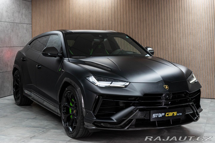 Lamborghini Urus *REZERVACE* 2023