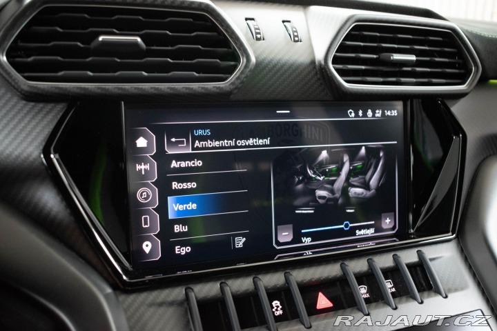 Lamborghini Urus *REZERVACE* 2023