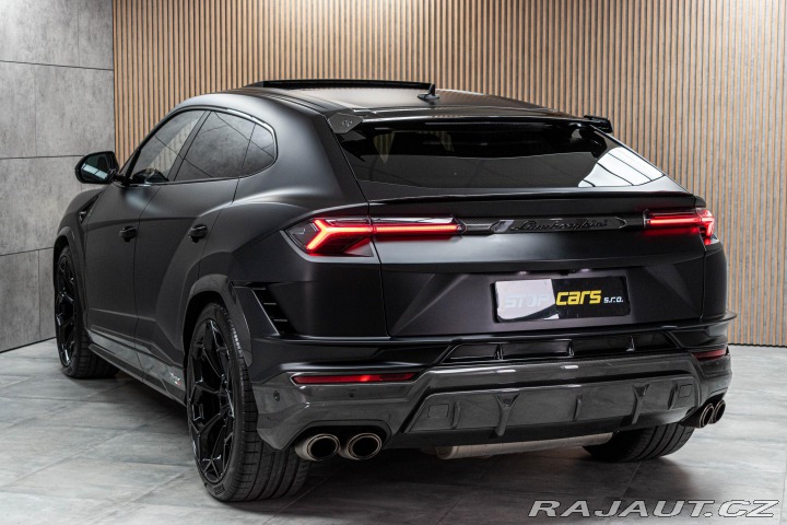 Lamborghini Urus *REZERVACE* 2023