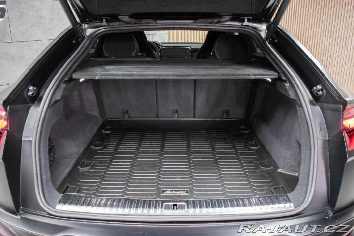 Lamborghini Urus *REZERVACE* 2023