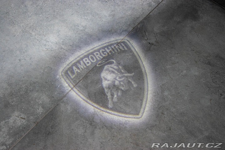 Lamborghini Urus *REZERVACE* 2023