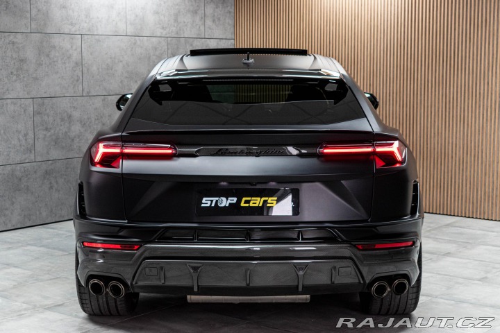 Lamborghini Urus *REZERVACE* 2023