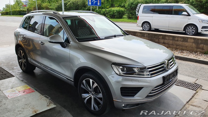 Volkswagen Touareg 7P Executive Edition 2017