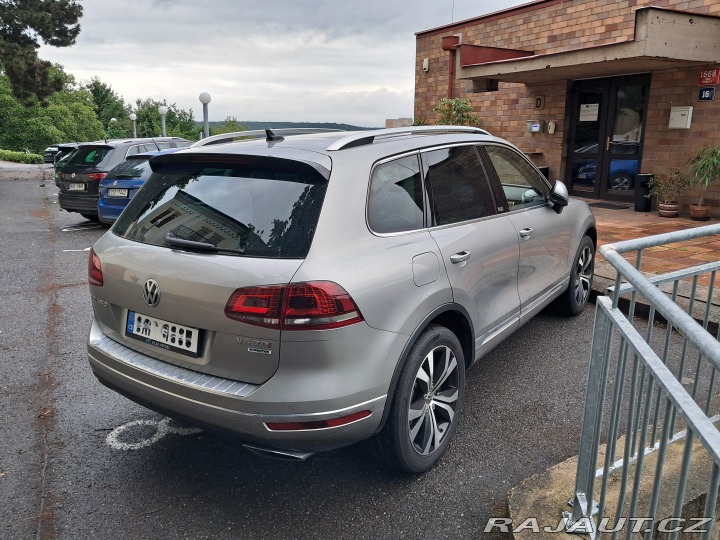 Volkswagen Touareg 7P Executive Edition 2017