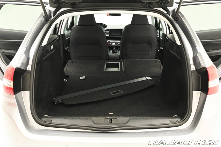 Peugeot 308 1,5 BlueHDi SW 96 kW Záru 2020