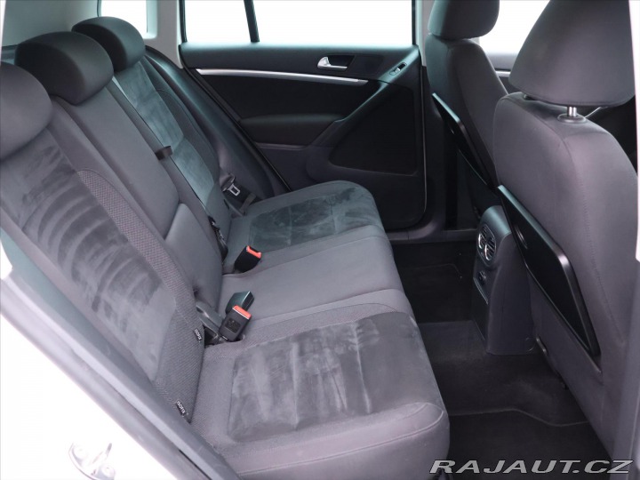 Volkswagen Tiguan 2,0 TDI 103kW DSG 4M Spor 2012