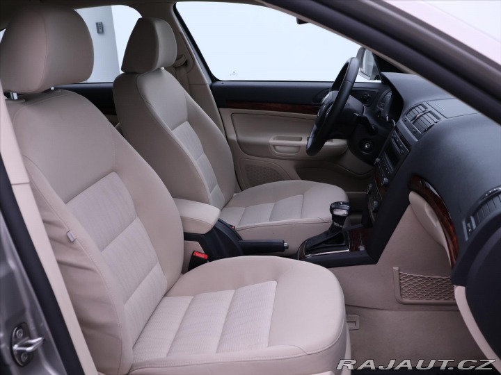 Škoda Octavia 1,4 TSI DSG Elegance Serv 2009