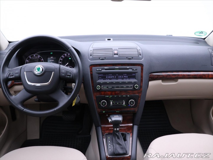 Škoda Octavia 1,4 TSI DSG Elegance Serv 2009