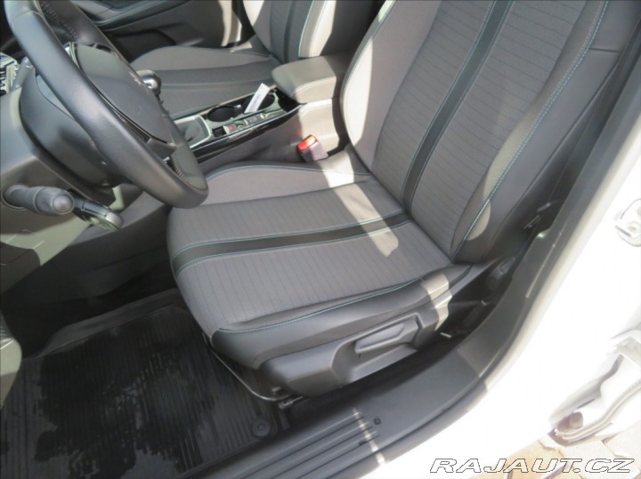 Peugeot 2008 1,2 PureTech 2021