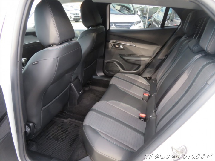 Peugeot 2008 1,2 PureTech 2021