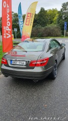 Mercedes-Benz E kupé šestiválec , 3 l, 11 2009