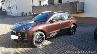 Porsche Macan  2021