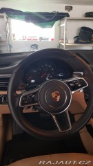 Porsche Macan  2021
