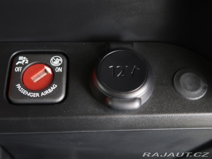 Peugeot Traveller 2.0HDi,CZ,130kW,8Míst,AT, 2022