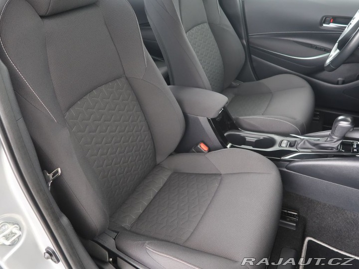 Toyota Corolla 1.8Hybrid,CZ,AT,Comfort 2022