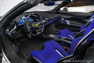 Ferrari SF90 Spider 2025