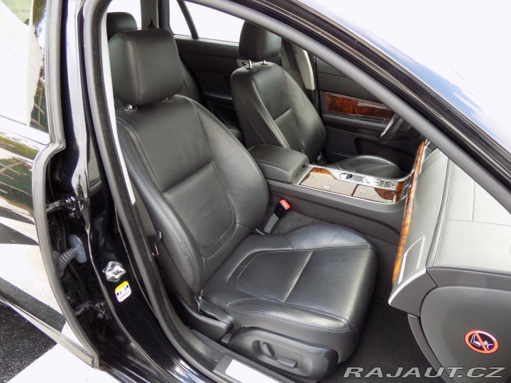 Jaguar XF 2.2d/Bi-xenon/AT/NAVI/ 2013