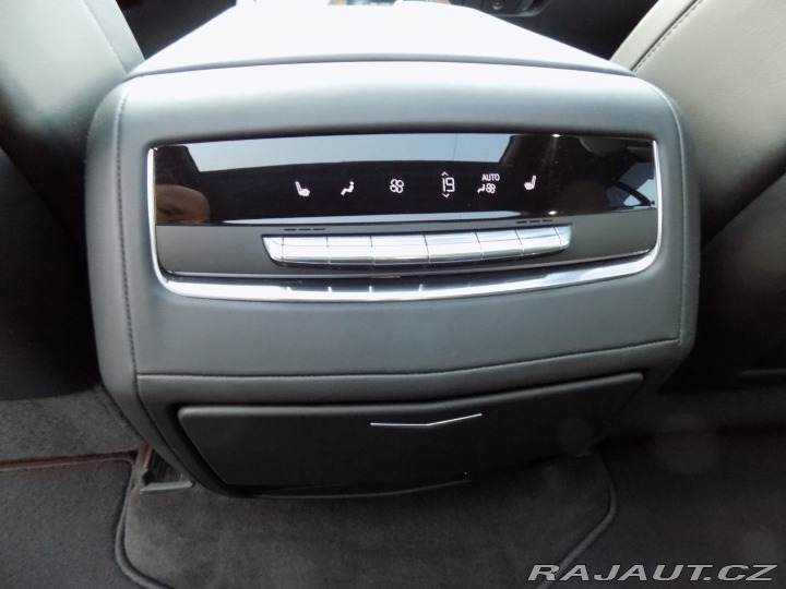 Cadillac Escalade 6.2/V8/4WD/Sport Platinum 2022