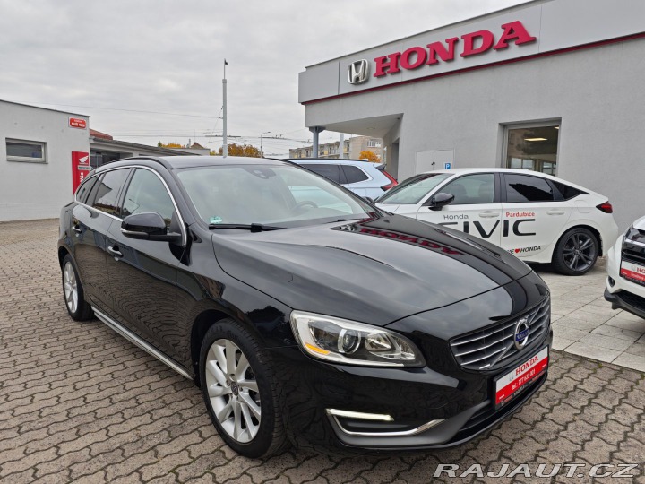 Volvo V60 2.0 D4 Momentum Xenon Web 2014