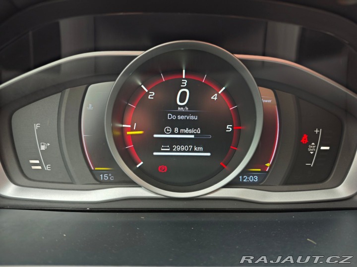 Volvo V60 2.0 D4 Momentum Xenon Web 2014