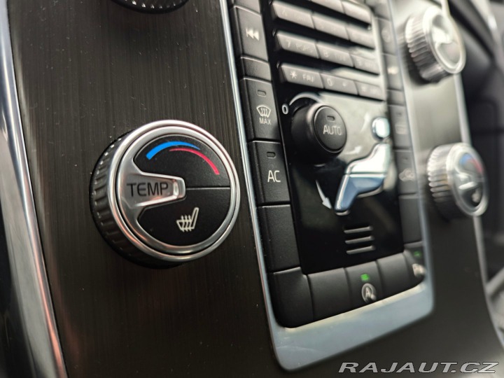 Volvo V60 2.0 D4 Momentum Xenon Web 2014