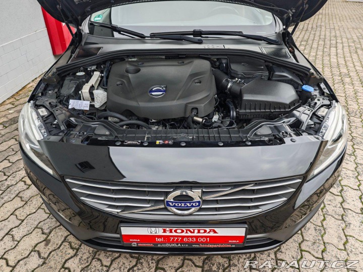 Volvo V60 2.0 D4 Momentum Xenon Web 2014