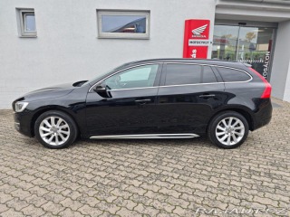 Volvo V60 2.0 D4 Momentum Xenon Web 2014