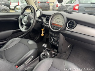 Mini Cooper 1,6i 90KW 60K NÁJEZD KOLA 2013