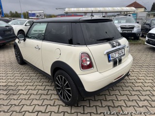 Mini Cooper 1,6i 90KW 60K NÁJEZD KOLA 2013