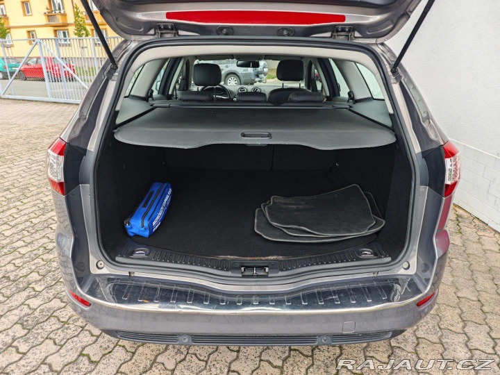 Ford Mondeo 2.0 TDCi Ghia Automat 120 2011