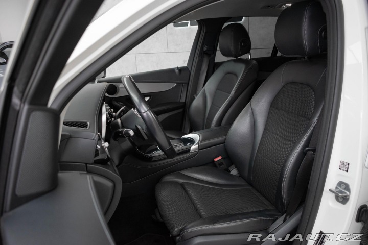 Mercedes-Benz GLC 200d REZERVACE 2019