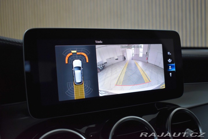 Mercedes-Benz GLC 200d REZERVACE 2019