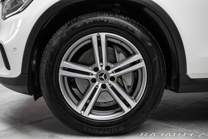 Mercedes-Benz GLC 200d 4x4*TAŽNÉ*NEZ.TOPENÍ 2019