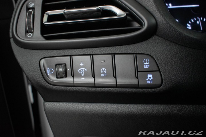 Hyundai i30 1.6CRDi REZERVACE 2021