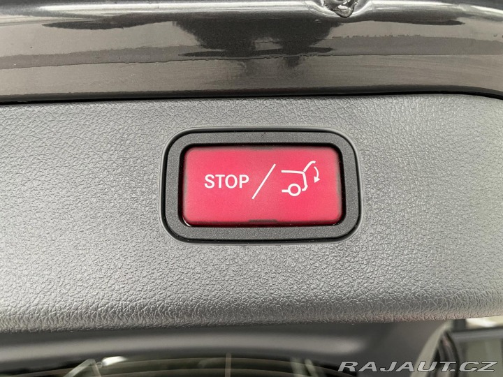 Mercedes-Benz C 300d 195kW*AMG*Kamer*Tažn 2022