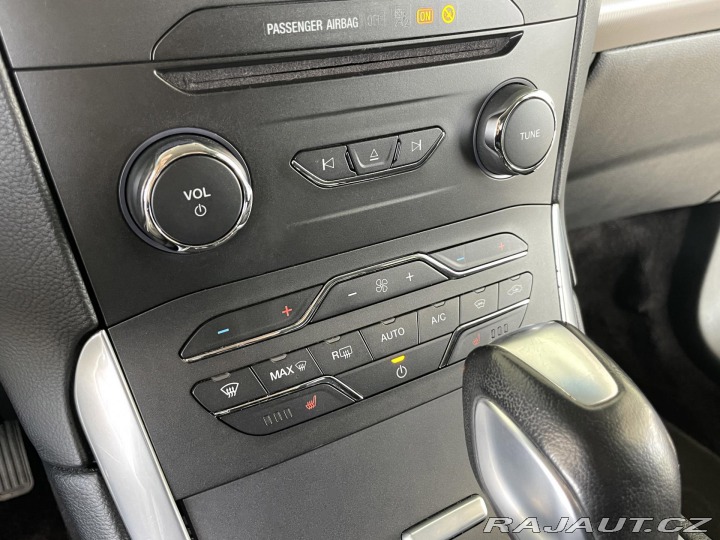 Ford Edge 2,0TDCI 154kW*4x4*LED*Taž 2017