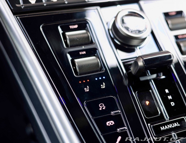Aston Martin DB12 Coupé 4.0 V8 500KW | Alu 2023