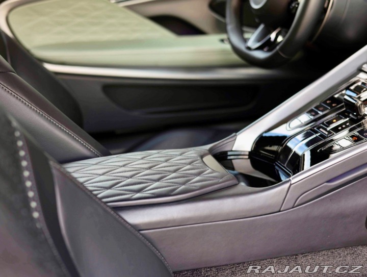 Aston Martin DB12 Coupé 4.0 V8 500KW | Alu 2023