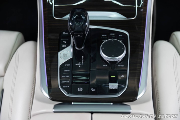 BMW X5 xDrive45e A/T 2020