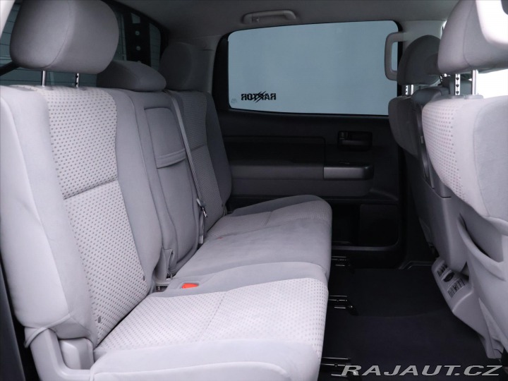 Toyota Tundra 5,7 V8 HEMI 285kW 4x4 2012