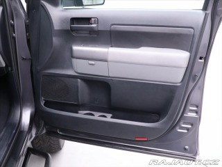 Toyota Tundra 5,7 V8 HEMI 285kW 4x4 2012