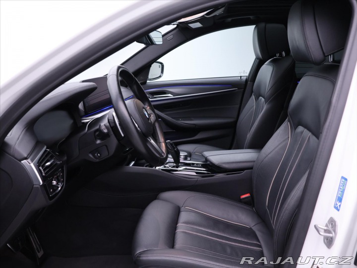 BMW 5 4,4 M550i xDrive 390kW 2022