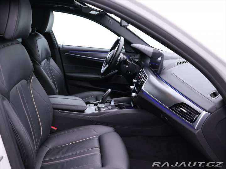 BMW 5 4,4 M550i xDrive 390kW 2022