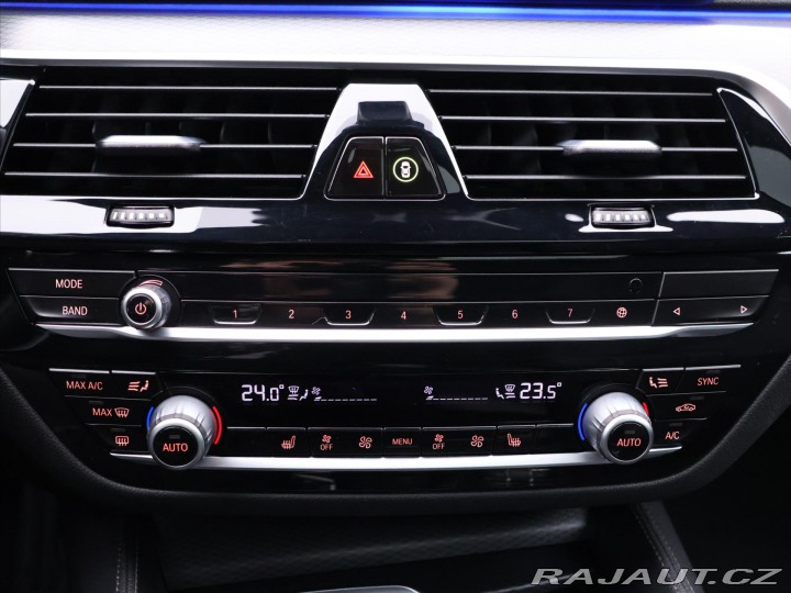 BMW 5 4,4 M550i xDrive 390kW 2022